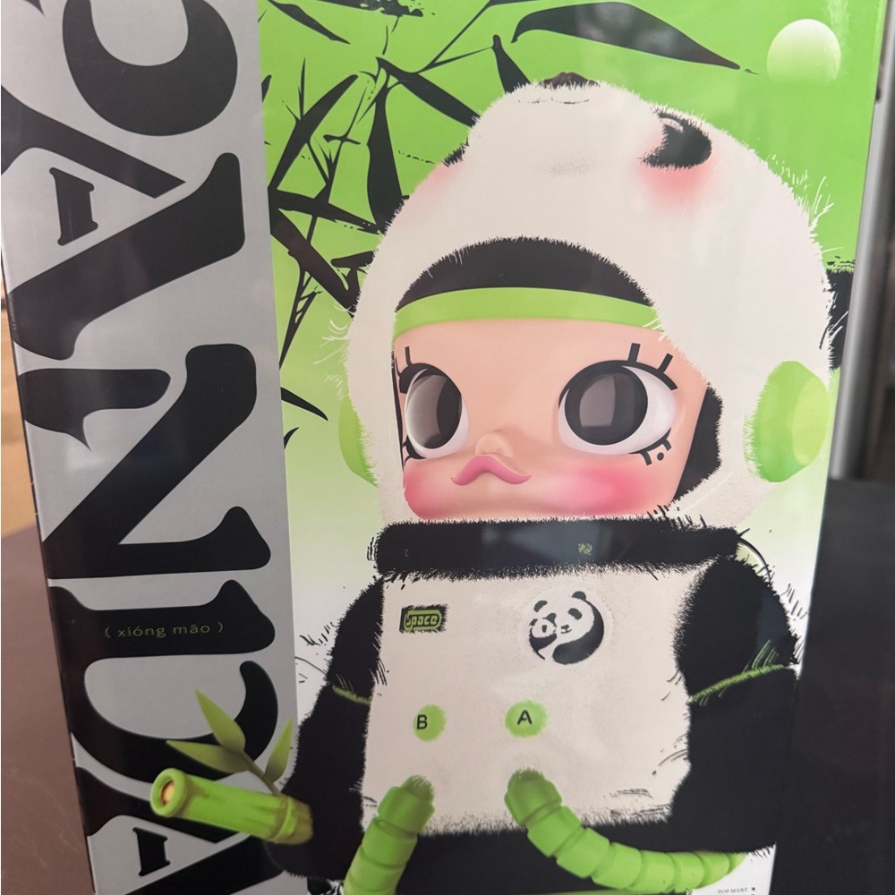400% Mega Space Molly Panda